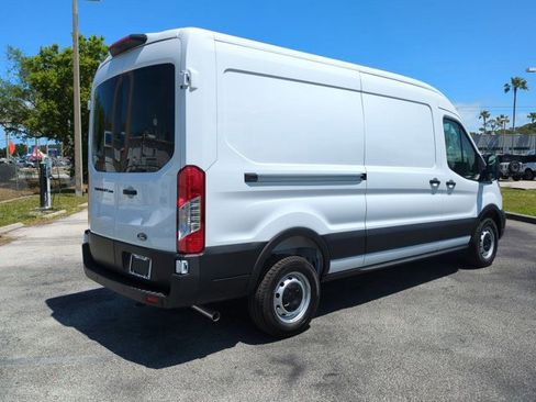 New 2026 Ford Transit 250 148 Medium Roof image 4
