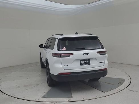 New 2025 Jeep Grand Cherokee L Limited w/ Luxury Tech Group II image 12