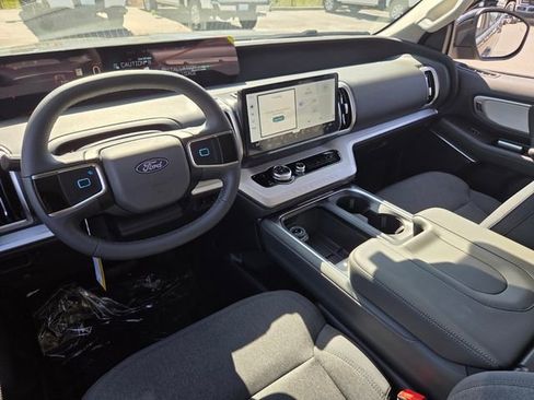 New 2026 Ford Expedition Max Active RWD image 42