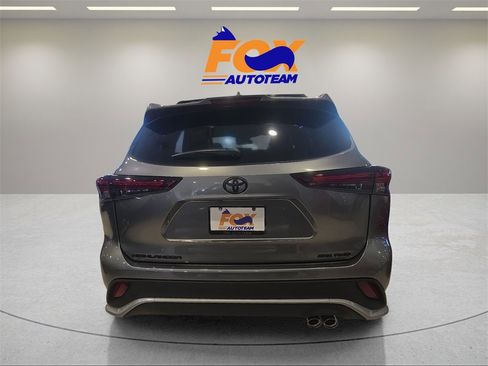 New 2026 Toyota Highlander XSE image 4