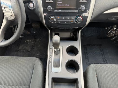 Used 2015 Nissan Altima 2.5 S w/ Power Driver Seat Package FWD image 20