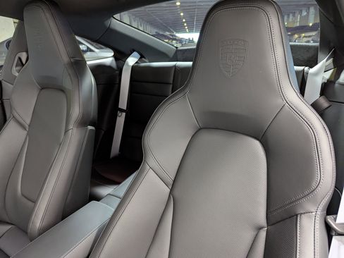 Used 2025 Porsche 911 Carrera S image 5