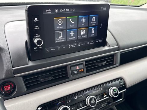 Used 2025 Honda Pilot EX-L image 24