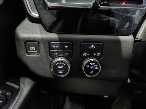 Used 2024 GMC Sierra 1500 Elevation w/ X31 Off-Road Package image 9