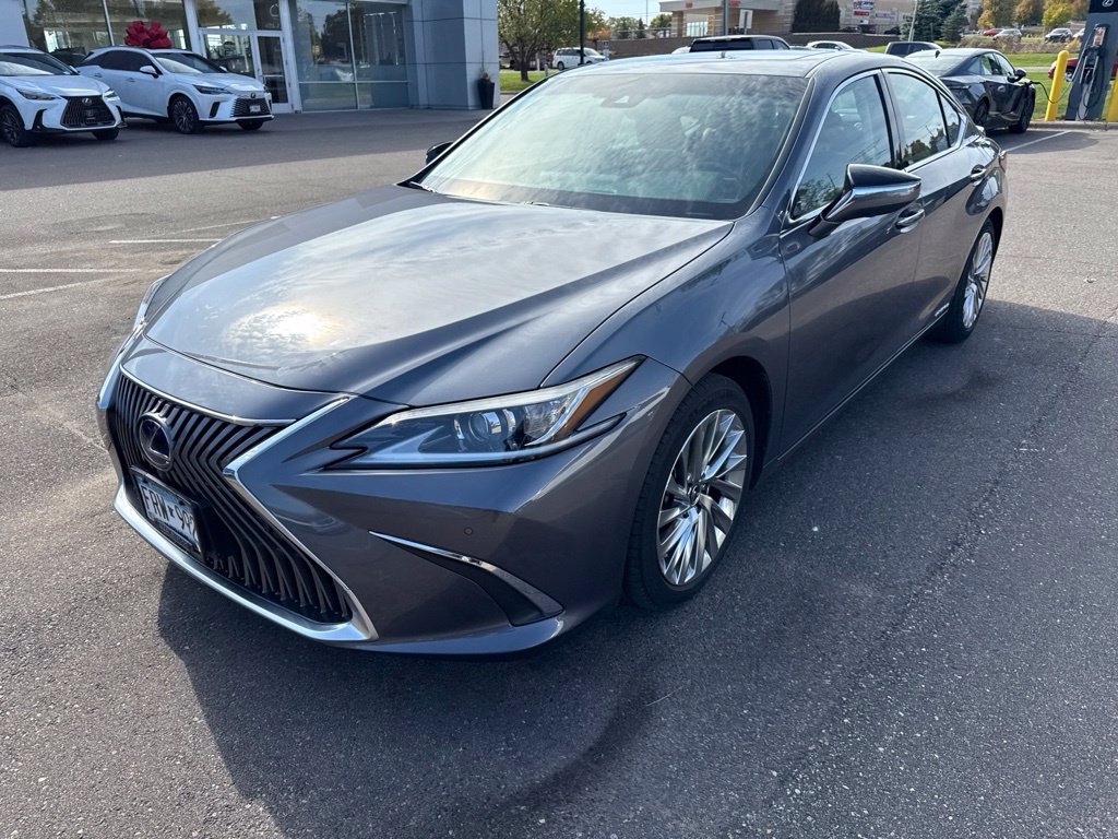Used 2020 Lexus ES 300h w/ Accessory Package 2 FWD image 5