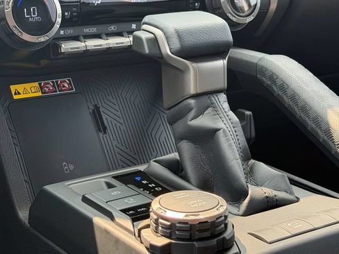 Used 2026 Toyota 4Runner Limited AWD/4WD image 24