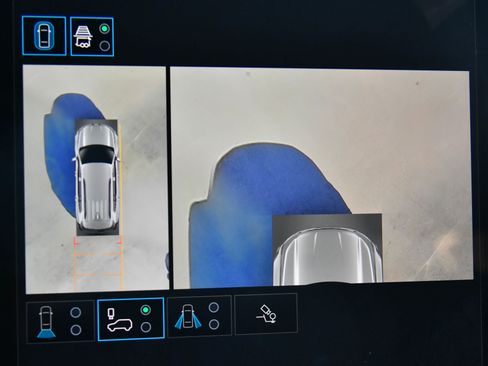 Used 2025 GMC Acadia Elevation image 24