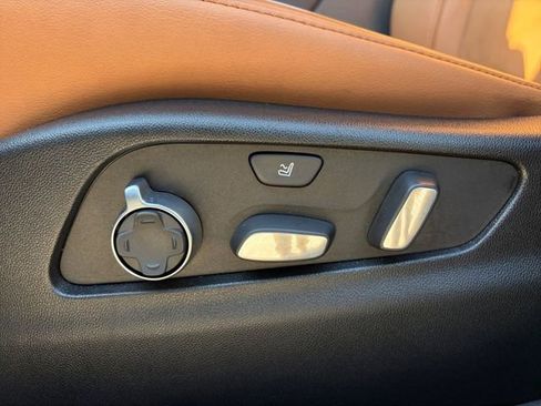 Used 2024 Cadillac XT4 Sport image 25