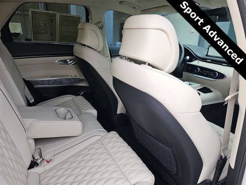 Used 2023 Genesis GV70 3.5T Sport w/ Sport Advanced Package image 16