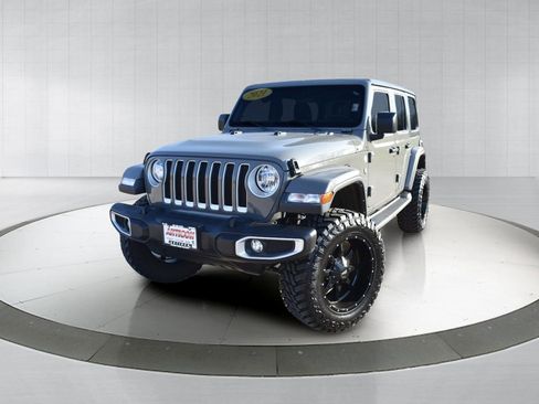 Used 2021 Jeep Wrangler Unlimited Sahara AWD/4WD image 1
