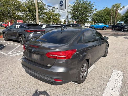 Used 2016 Ford Focus SE FWD image 19