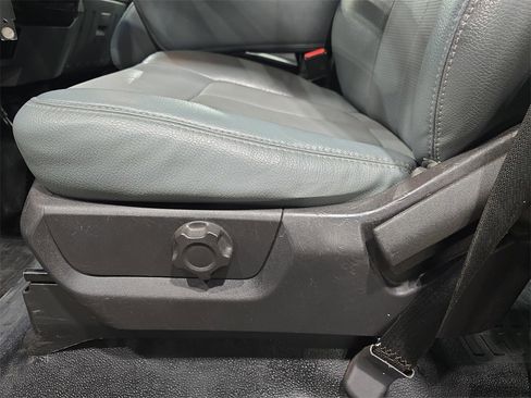 Used 2016 Ford F450 XL w/ XL Value Package image 28