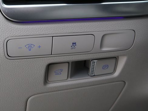 Used 2025 Hyundai Palisade Calligraphy image 24