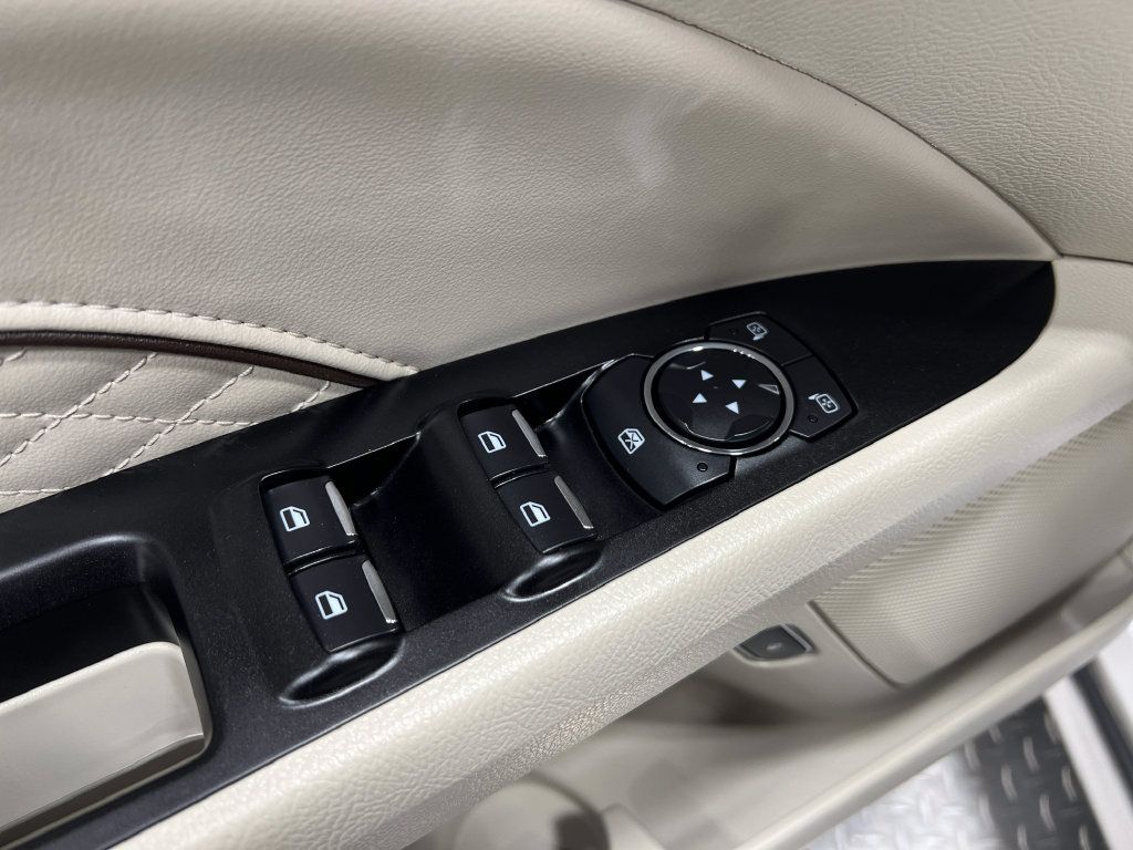 Used 2018 Ford Fusion Platinum FWD image 17