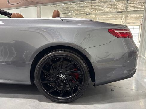 Used 2018 Mercedes-Benz E 400 4MATIC Cabriolet image 90