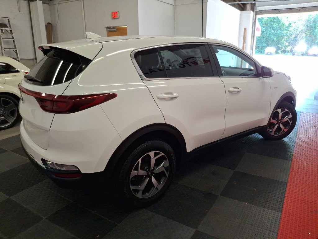 Used 2021 Kia Sportage LX AWD/4WD image 12