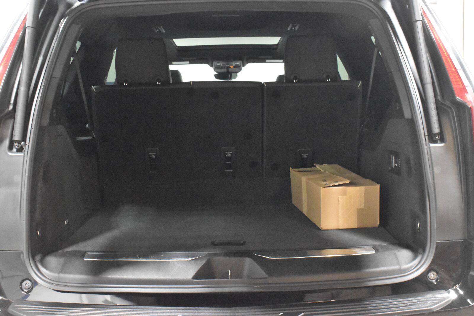 Used 2022 Cadillac Escalade ESV Sport w/ Touring Package AWD/4WD image 26
