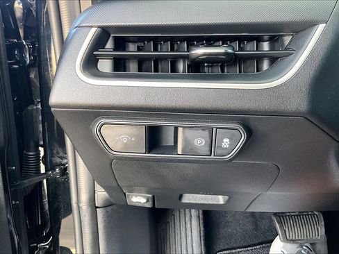 Used 2025 Kia K4 LXS image 31