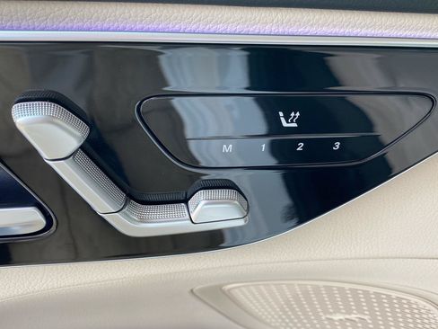 Used 2025 Mercedes-Benz C 300 4MATIC Sedan image 26
