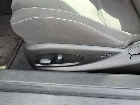 Used 2019 Chevrolet Camaro LT image 5