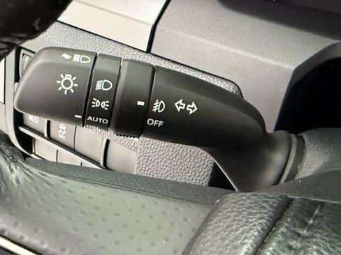 Used 2025 Toyota 4Runner SR5 image 14