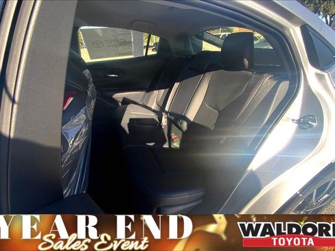 New 2026 Toyota Prius Plug-In Hybrid image 13