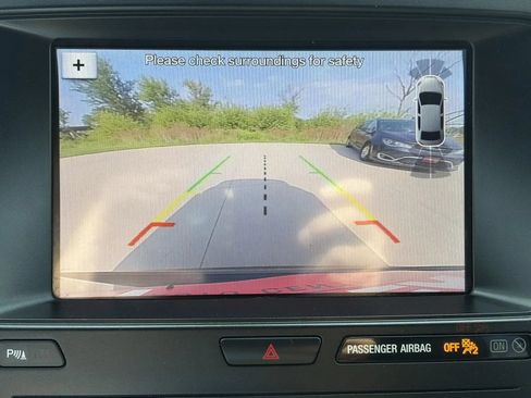 Used 2019 Ford Explorer XLT w/ Equipment Group 202A FWD image 21