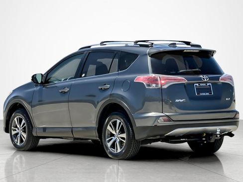 Certified 2017 Toyota RAV4 XLE w/ Carpet Mat Package FWD image 3