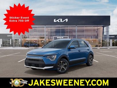 New 2025 Kia Niro EX