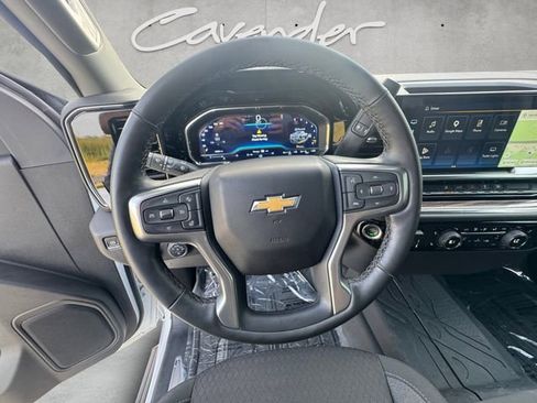 Used 2025 Chevrolet Silverado 3500 LT AWD/4WD image 21
