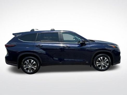 Used 2026 Toyota Highlander XLE AWD/4WD image 13