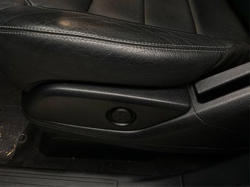 Used 2016 Mercedes-Benz GLE 400 4MATIC image 25