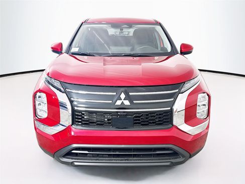 New 2026 Mitsubishi Outlander ES FWD image 23