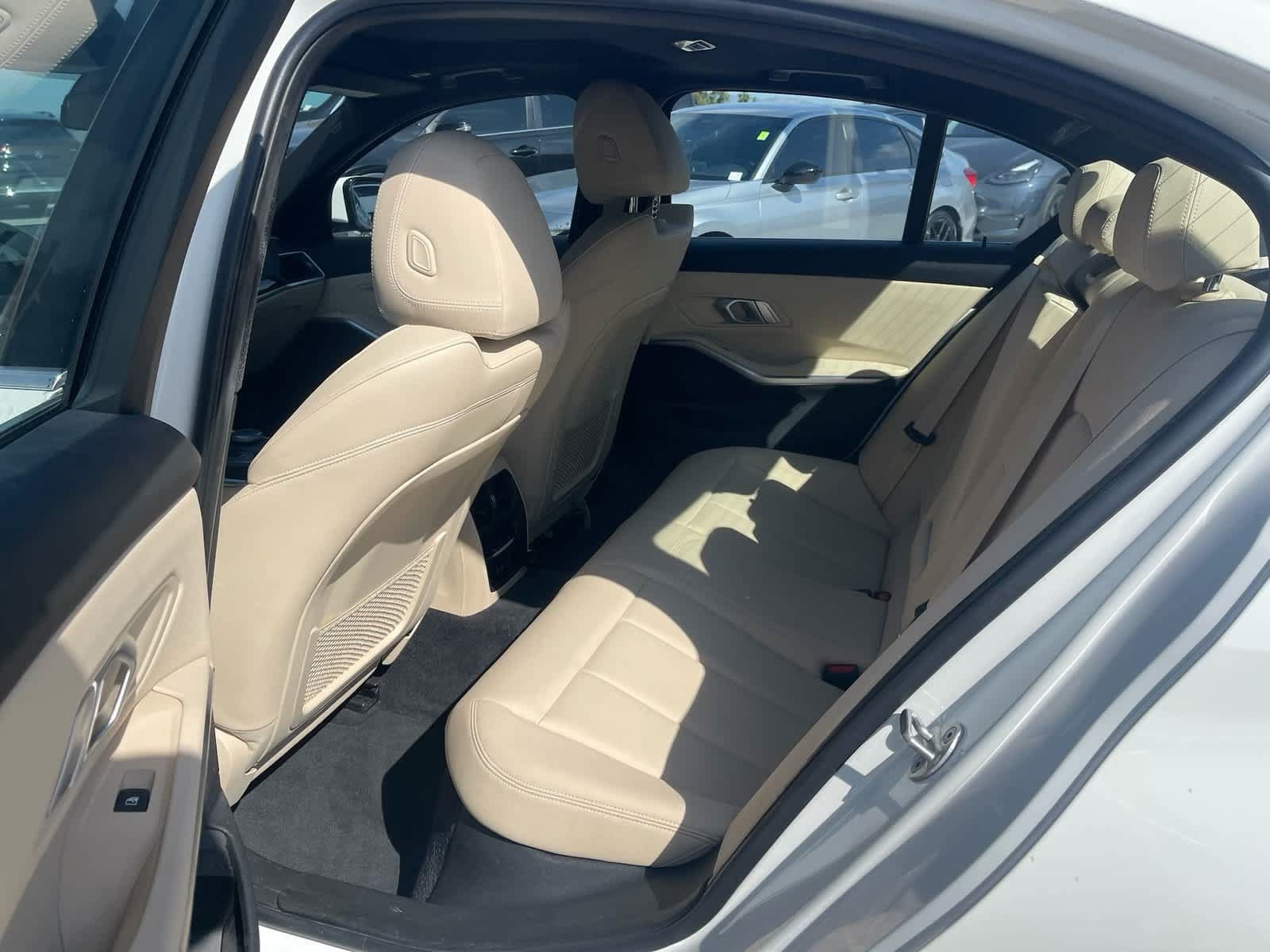 Used 2021 BMW 330e w/ Convenience Package RWD image 6