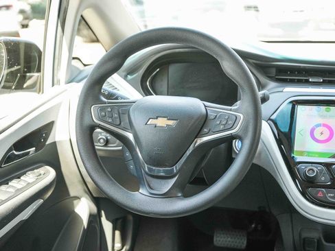 Used 2017 Chevrolet Bolt LT FWD image 15