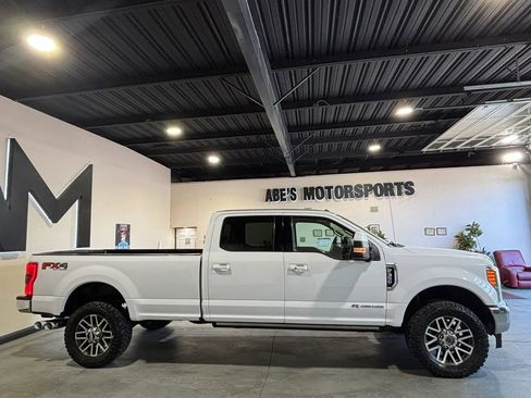 Used 2017 Ford F350 Lariat w/ Lariat Ultimate Package image 4