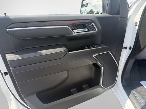 Certified 2025 GMC Sierra 1500 SLT AWD/4WD image 14