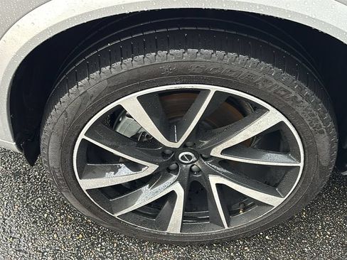 Certified 2024 Volvo XC90 B6 Plus AWD/4WD image 32