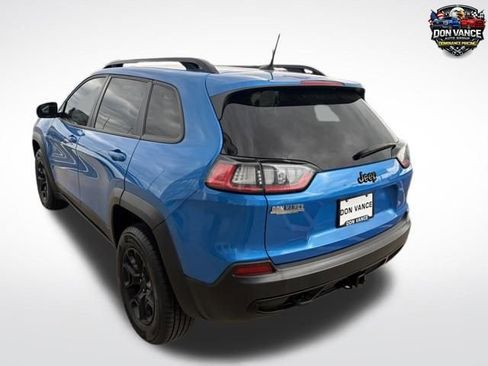 Used 2022 Jeep Cherokee Latitude w/ Sun & Sound Group AWD/4WD image 4