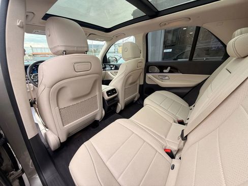 Used 2020 Mercedes-Benz GLE 350 4MATIC w/ 3rd Row Seat Package image 32