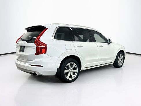 Used 2021 Volvo XC90 T6 Momentum AWD/4WD image 9