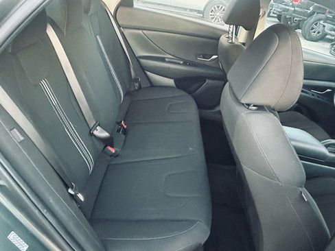 Used 2024 Hyundai Elantra SEL image 11