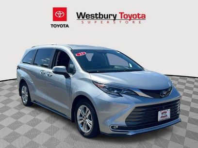 Used 2023 Toyota Sienna Platinum