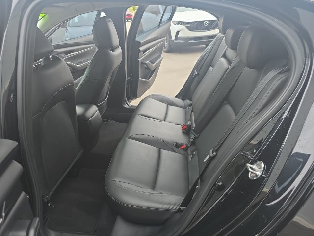 Used 2022 MAZDA MAZDA3 s FWD image 11
