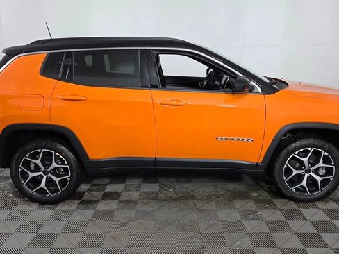 New 2026 Jeep Compass Limited image 8