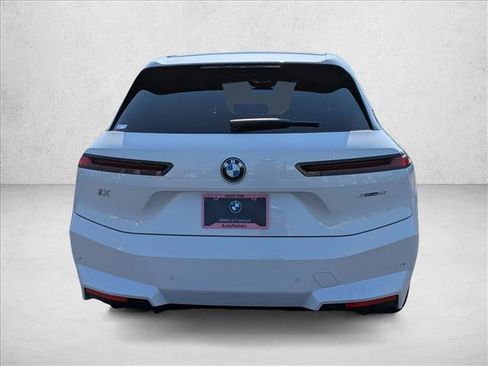 Used 2026 BMW iX xDrive60 image 7