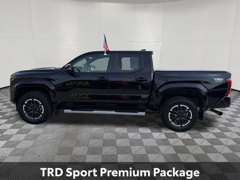 Used 2024 Toyota Tacoma TRD Sport w/ TRD Sport Premium Package AWD/4WD image 2