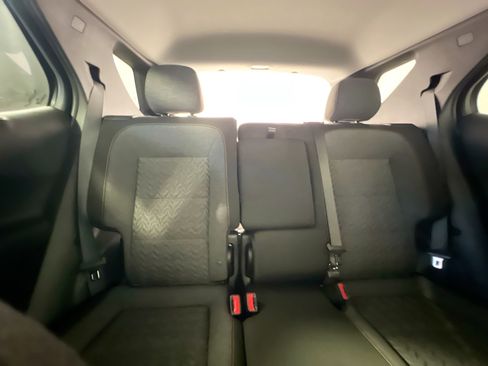 Used 2023 Chevrolet Equinox LT w/ Driver Convenience Package image 33