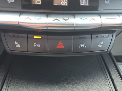 Used 2019 Cadillac XT4 Premium Luxury w/ Cold Weather Package image 27