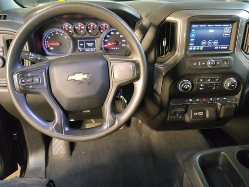 Used 2022 Chevrolet Silverado 2500 Custom w/ Custom Value Package RWD image 22